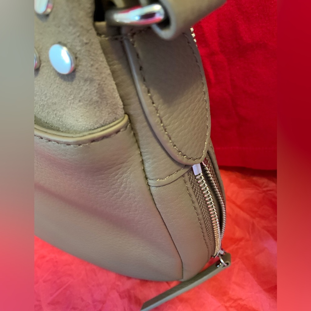VINCE CAMUTO - Picture 5 of 12